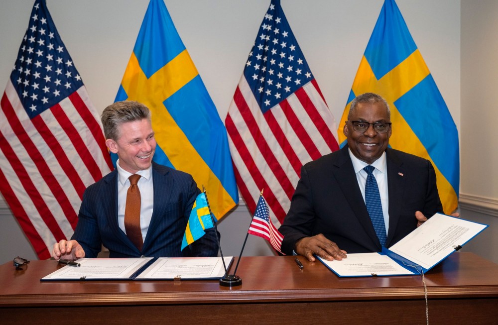 A Swedish peace movement is tearing apart the Defence Cooperation Agreement, DCA, between the U.S. and Sweden regarding 17 U.S. bases. - The Transnational