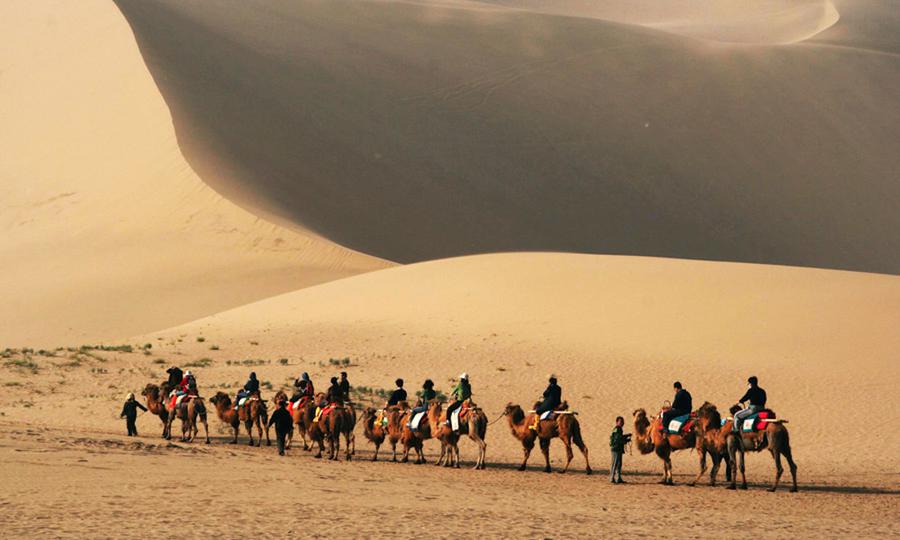 Central-Asia-Silk-Road-Camel-Caravan-Trade-900x540-1