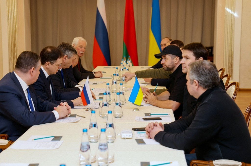 Meet-the-11-representatives-of-Russia-and-Ukraine-at-the-new-meeting-for-the-