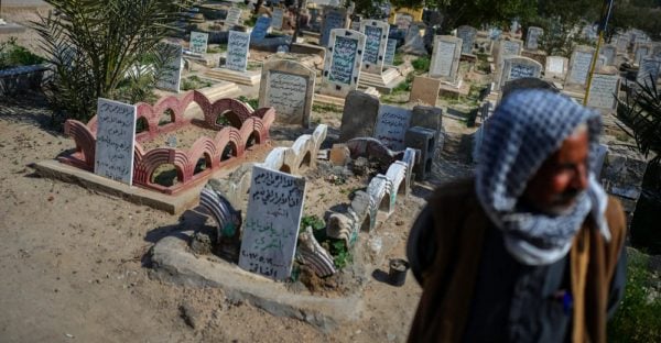 NYT-Iraq-Cemetery-600x312-1
