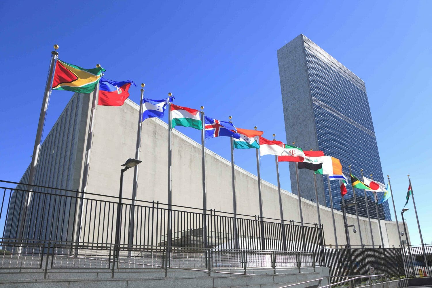 un-united-nations-e1494375595426