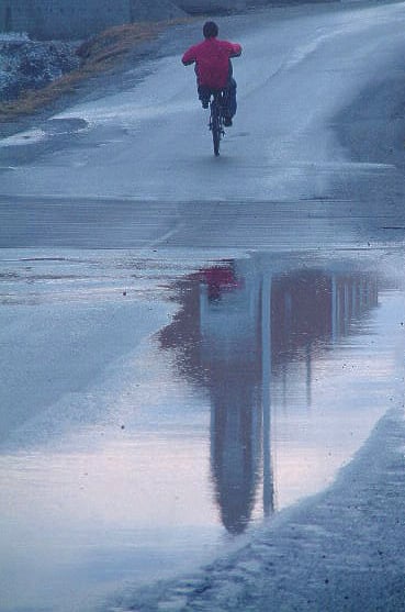 Foggy morning in Nuuk, Greenland © Jan Oberg, TFF 2005