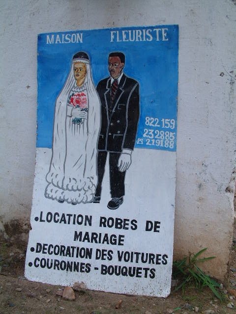 Wedding service - Streets of Bujumbura, Burundi © 2003 Jan Oberg